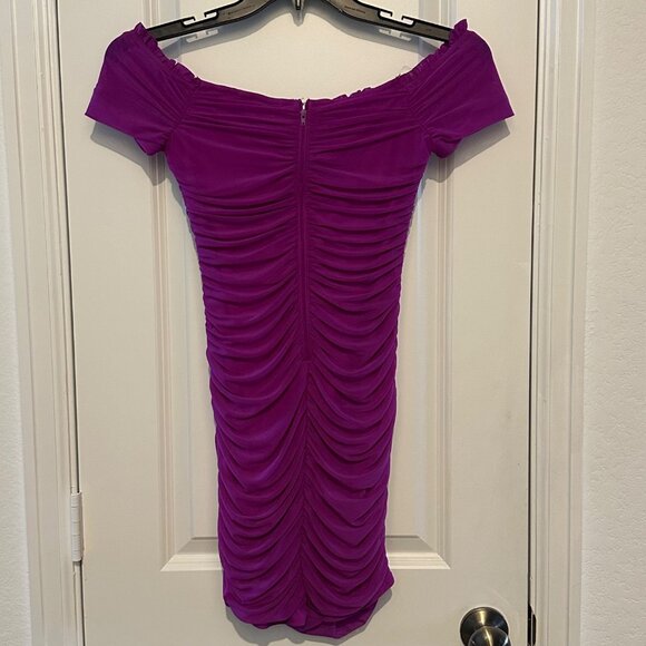 Windsor Off-Shoulder Ruched Dress M - Picture 2 of 7